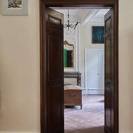 Maison D'art Apartment